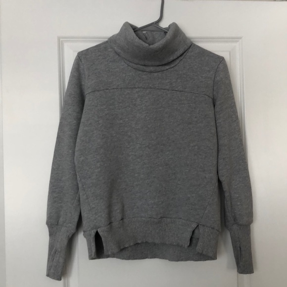 Alo Haze sweatshirt in Dove Grey, size small - Picture 3 of 5